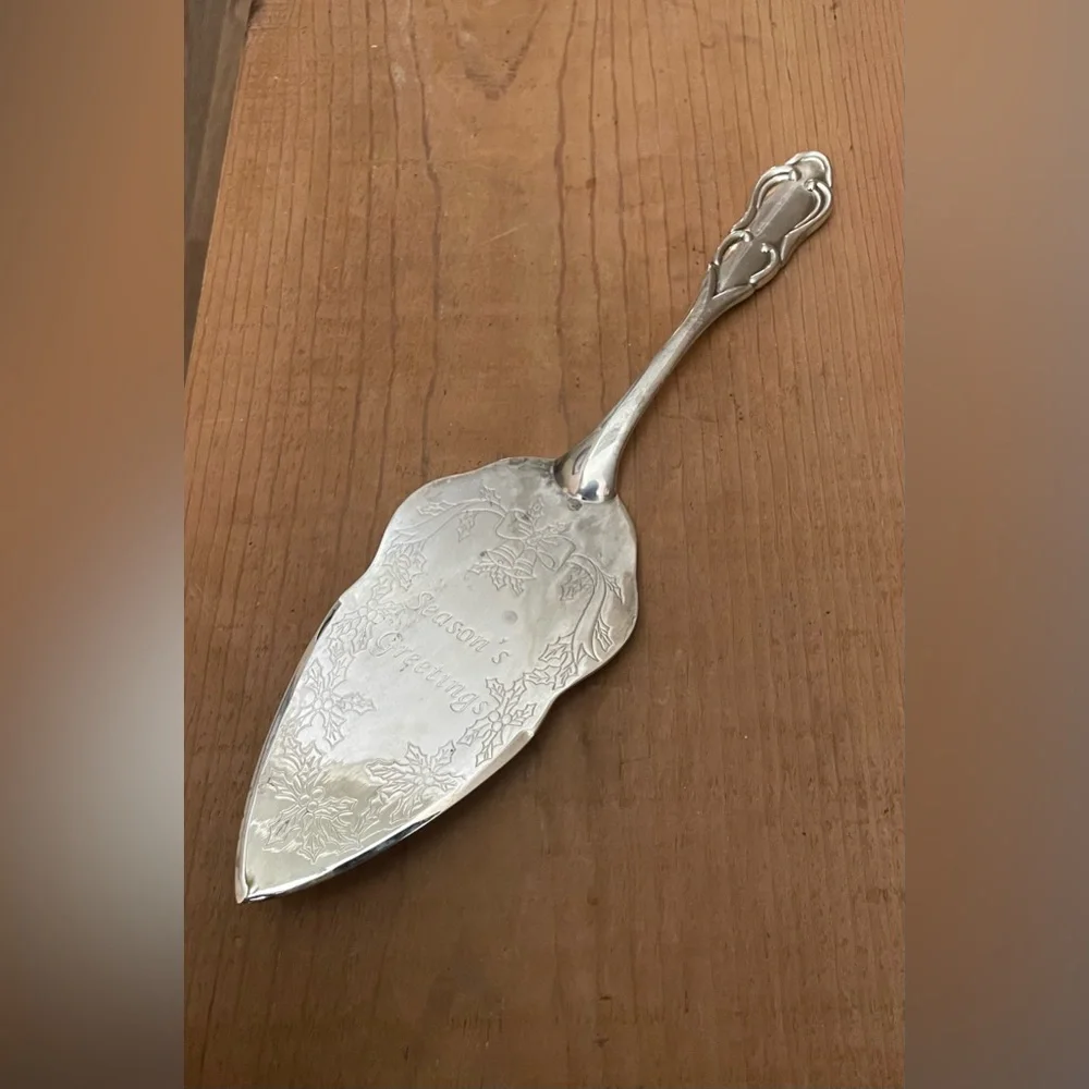 Vintage Christmas Silverplated Cake Pie Server Season's Greetings